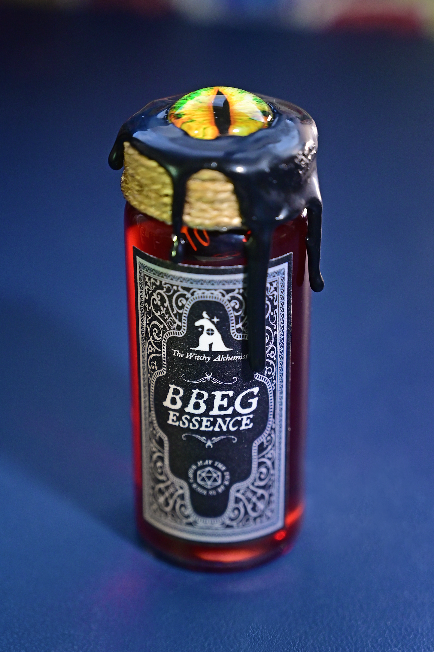 D20 BBEG Essence Potion with EYE - additional 3 week delay from order date!