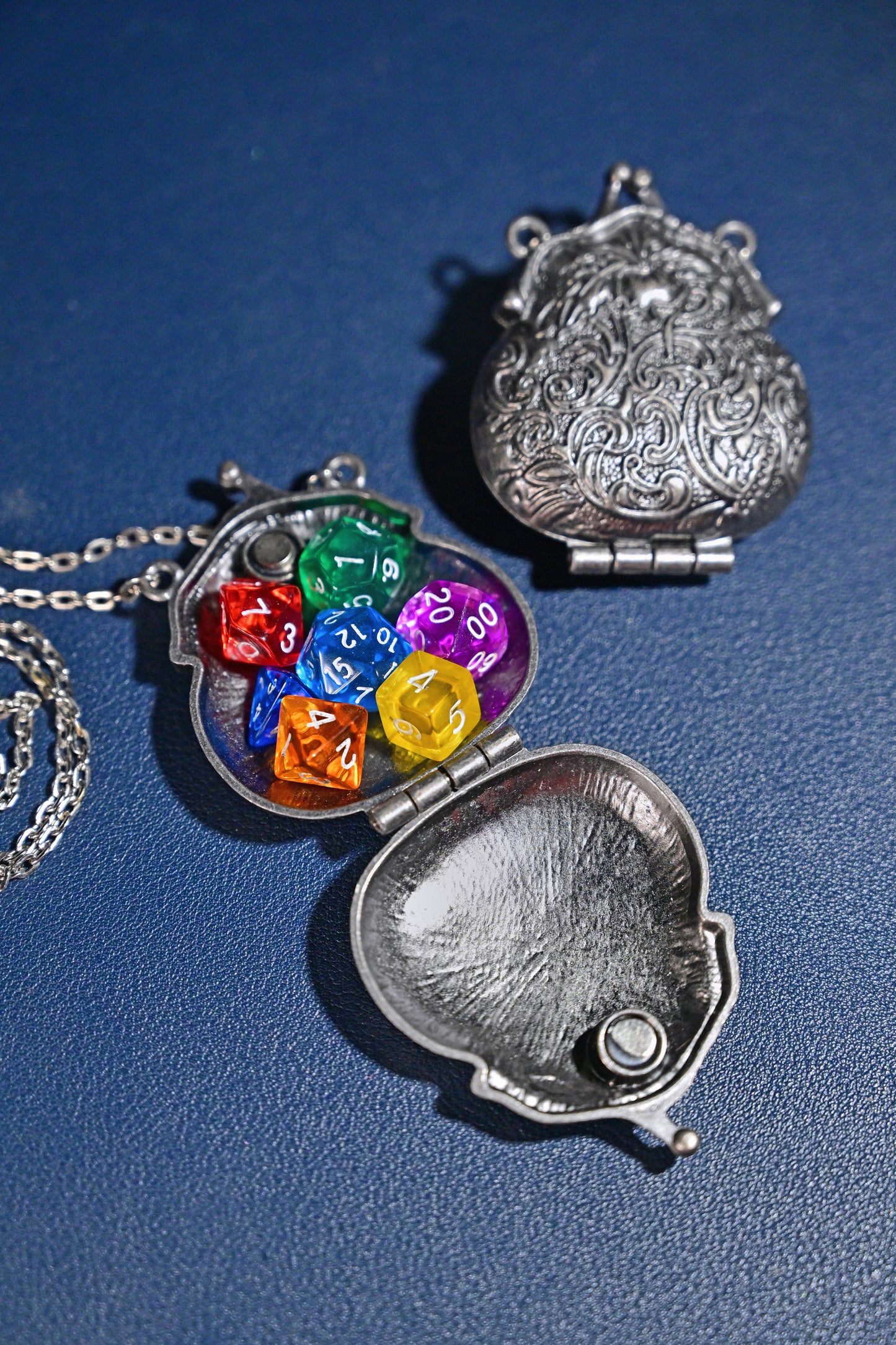 Bag of Holding + Mini Rainbow Dice set (IN 3 COLOURS!)